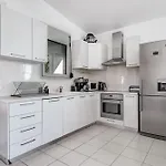 Skorpios Villa *