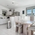 Villa Skorpios *